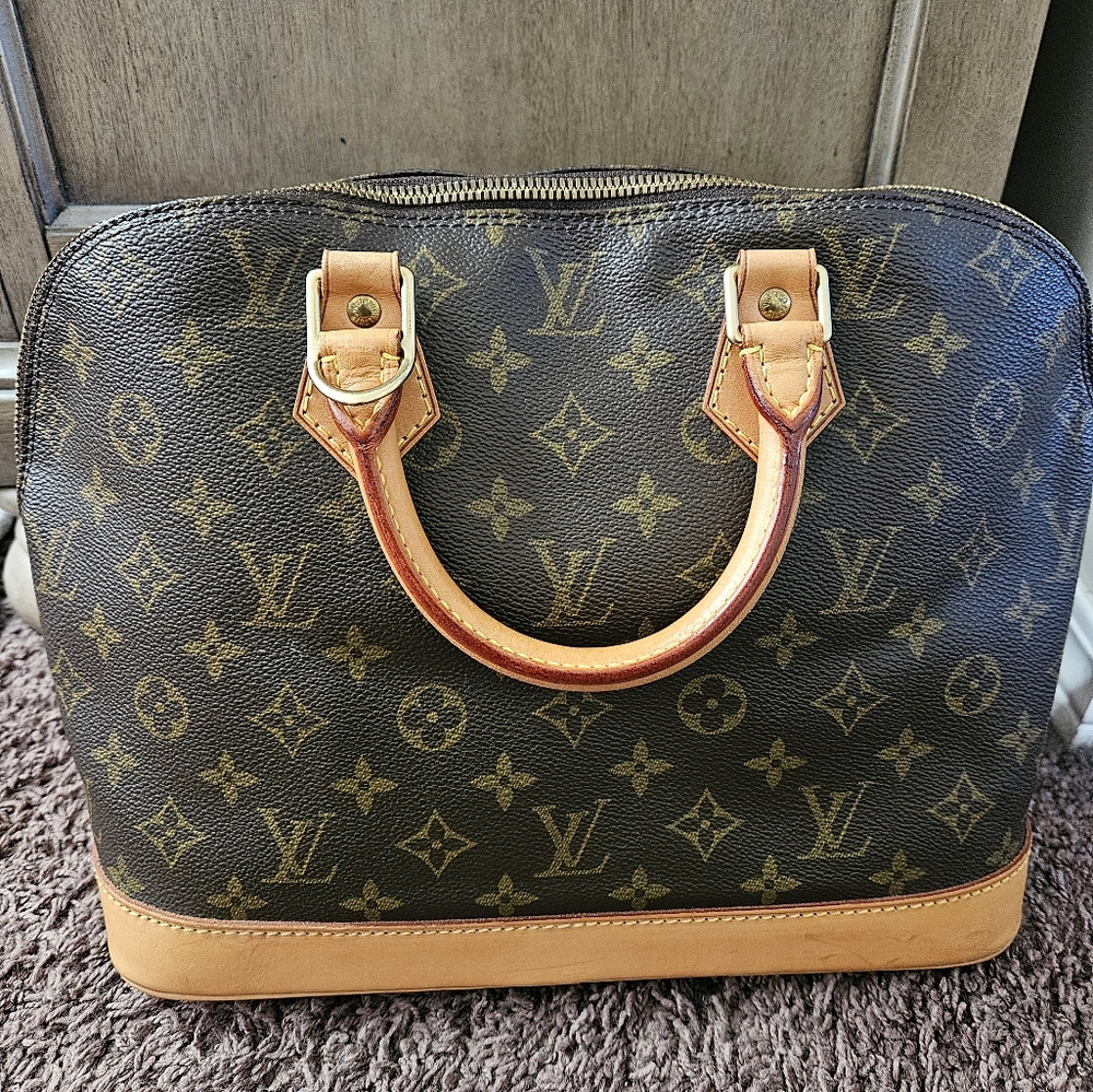 LV Alma - Picture 2 of 16